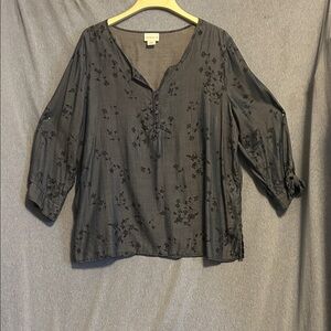 Liz Claiborne Black Floral-print V-Neck Blouse size xl. EUC